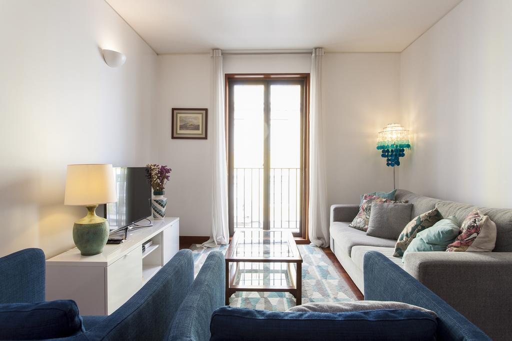 Charming 2-Bedroom Apartment In The City Centre Lisboa Eksteriør billede