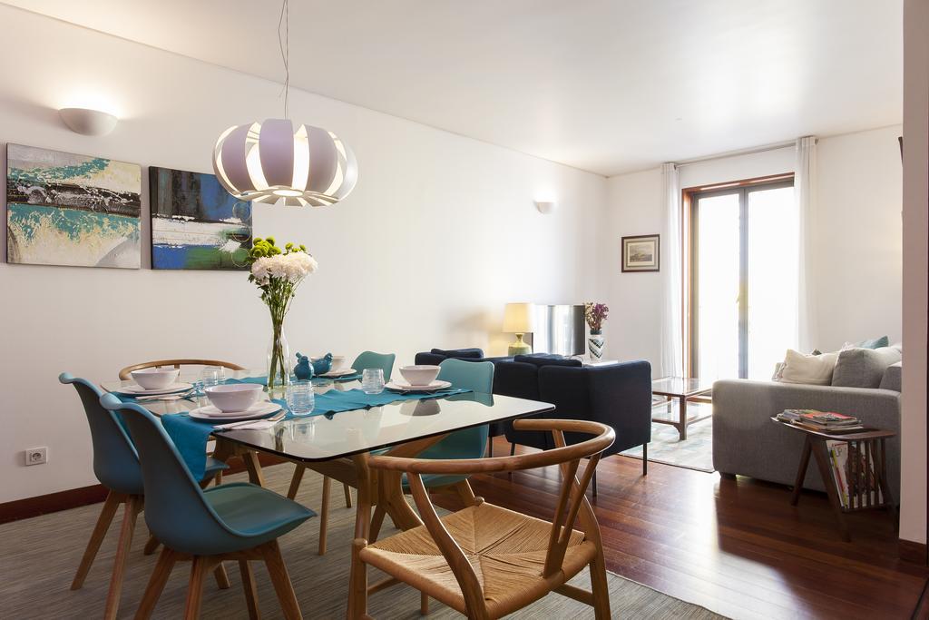 Charming 2-Bedroom Apartment In The City Centre Lisboa Eksteriør billede