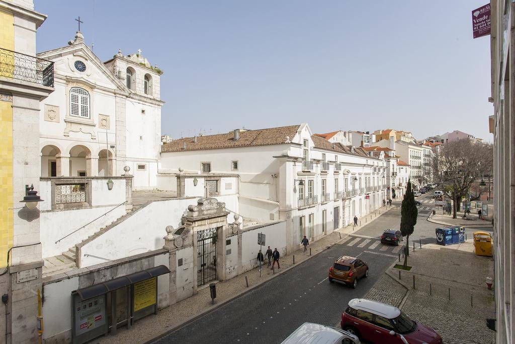 Charming 2-Bedroom Apartment In The City Centre Lisboa Eksteriør billede